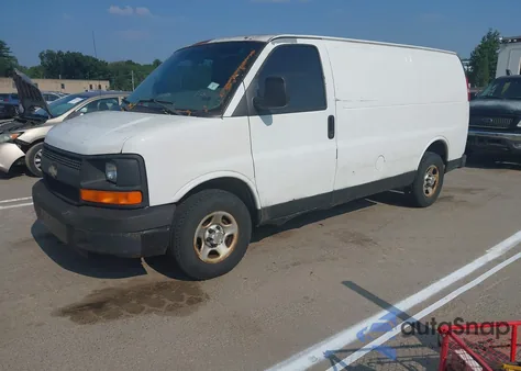 2005 Chevrolet Express from USA, damaged, VIN 1GCFG15X251132972